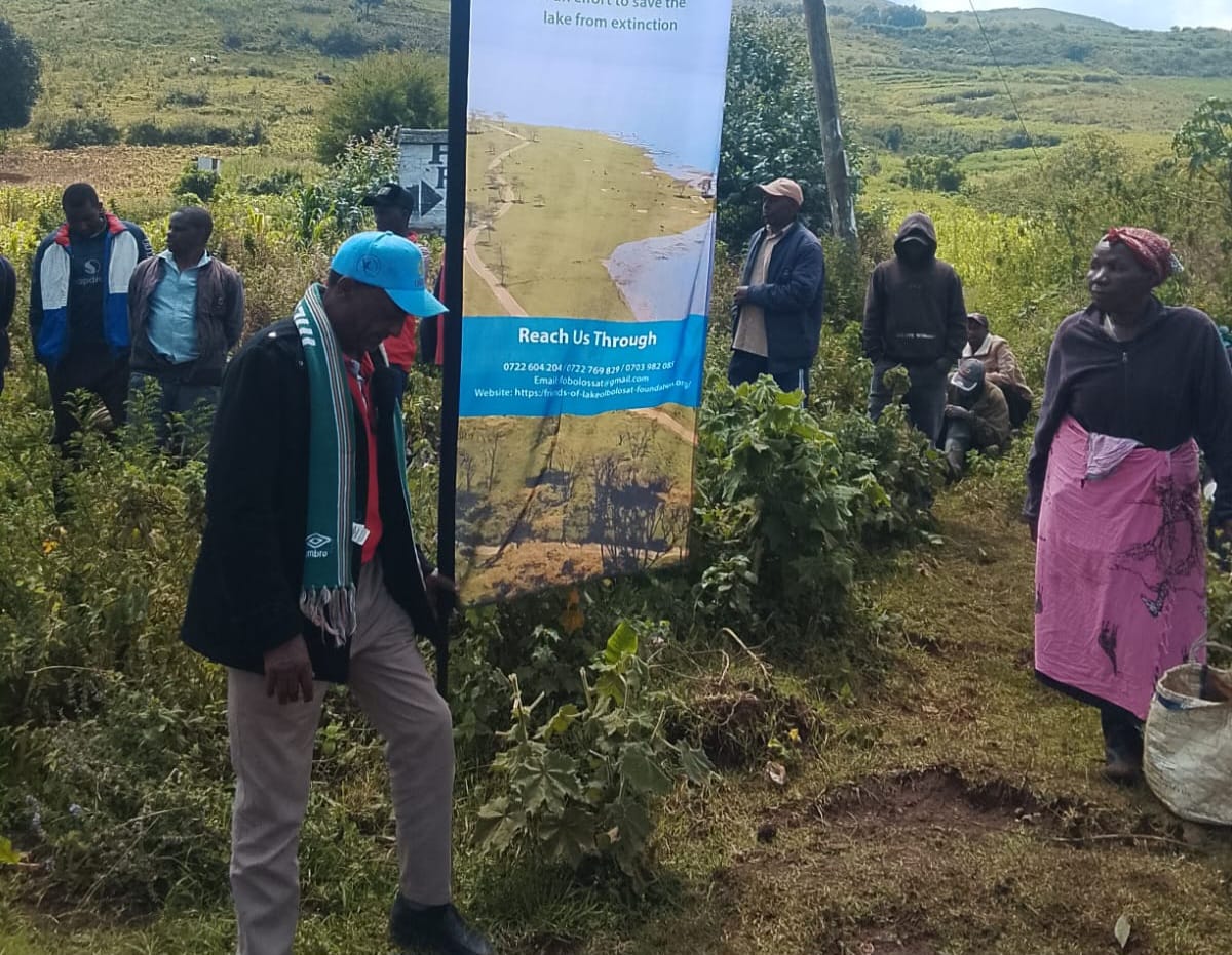 Community members planting indigenous trees at Kirima-Muruai