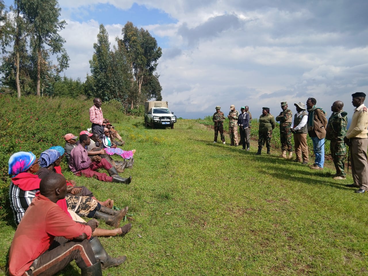 Planting indigenous seedlings at Kirima-Muruai